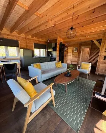 Dom wakacyjny Aan Bosrand In Eifel Nabij Cochem-zell Aan De Moezel - Dichtbij De Calmont Klettersteig Bremm - House