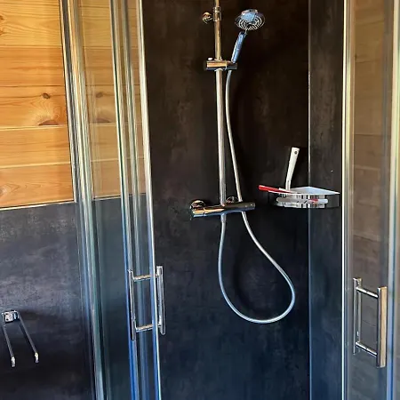 Aan Bosrand In Eifel Nabij Cochem-zell Aan De Moezel - Dichtbij De Calmont Klettersteig Bremm - House *